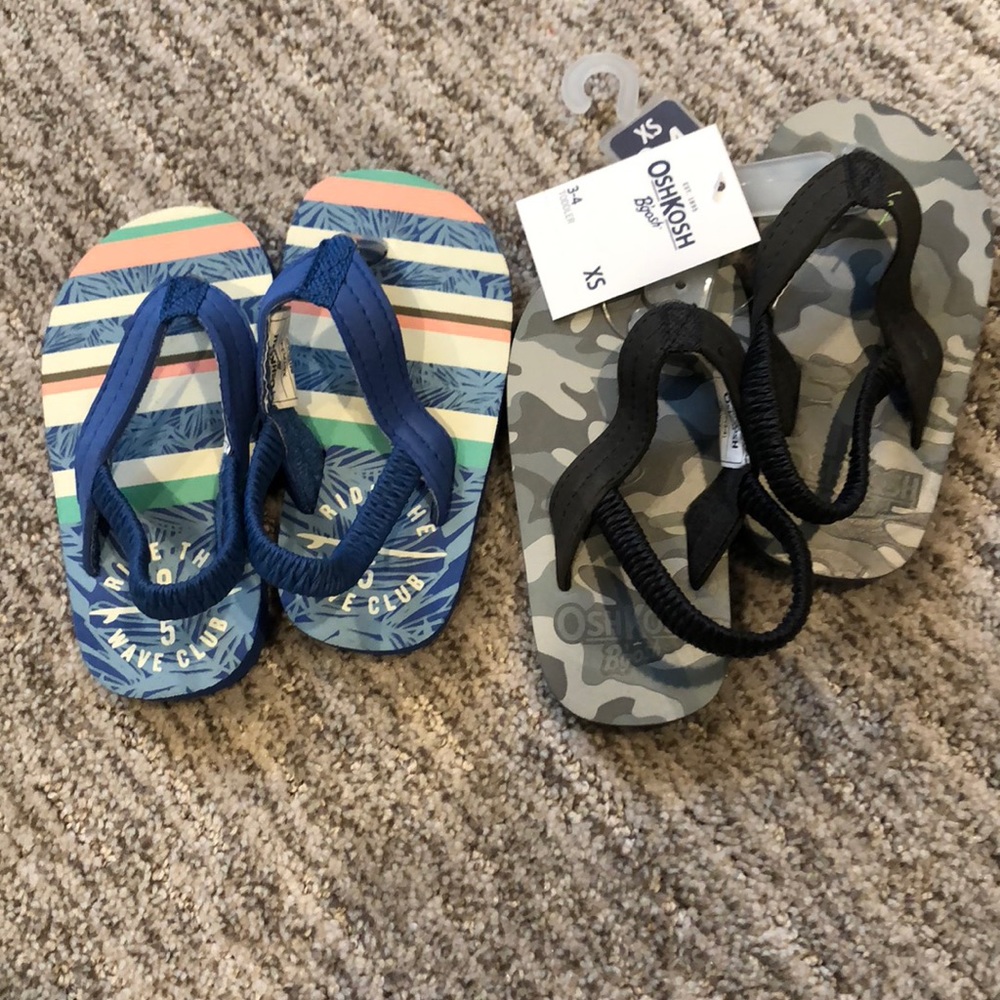 Brand new set of 2 baby boy sandals 3/4 toddler